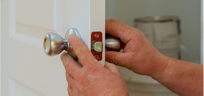 AAA Locksmiths For lock Replacement in Corte Madera, California